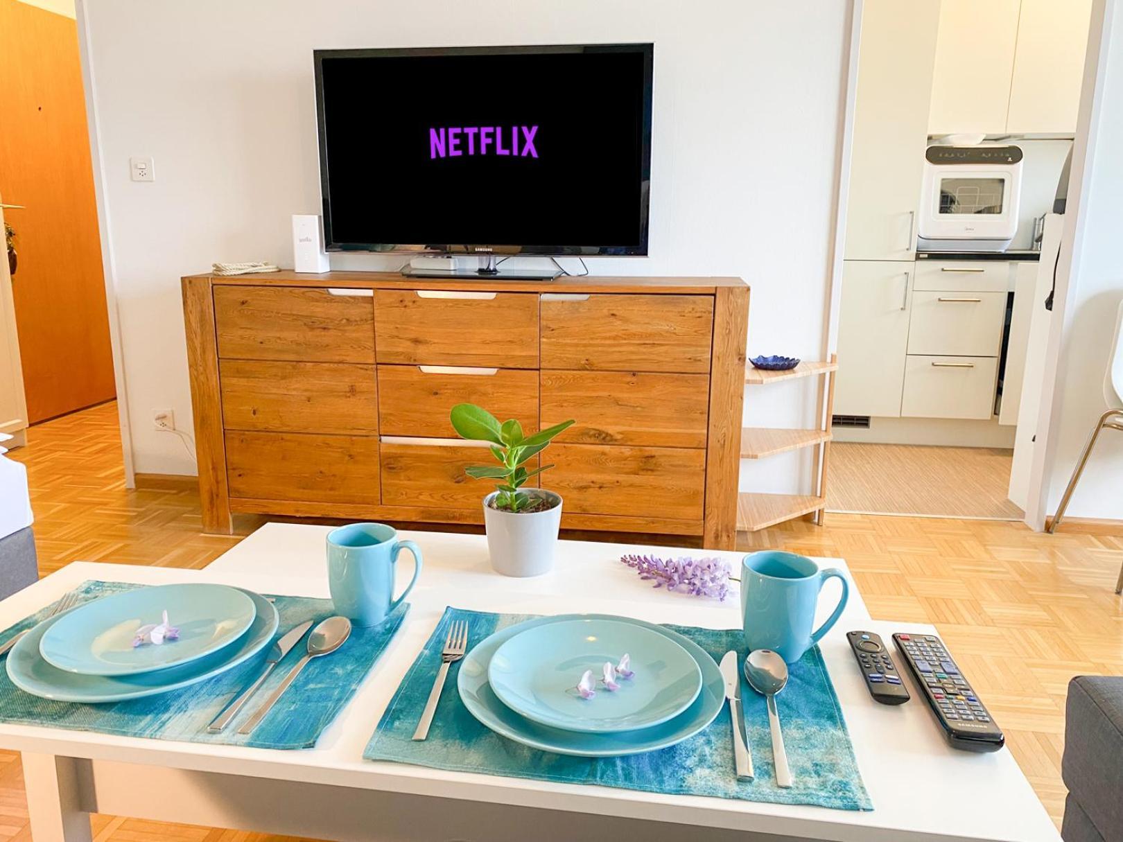 Special Blue Tiger Apartment Basel, Messe Kleinbasel 10-Star Esterno foto