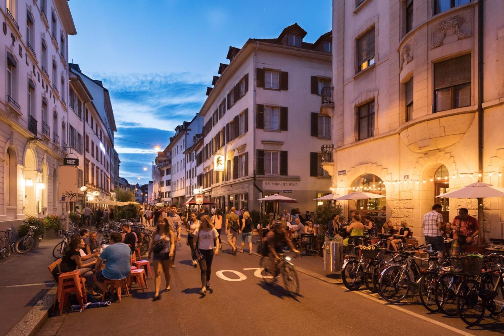 Special Blue Tiger Apartment Basel, Messe Kleinbasel 10-Star Esterno foto